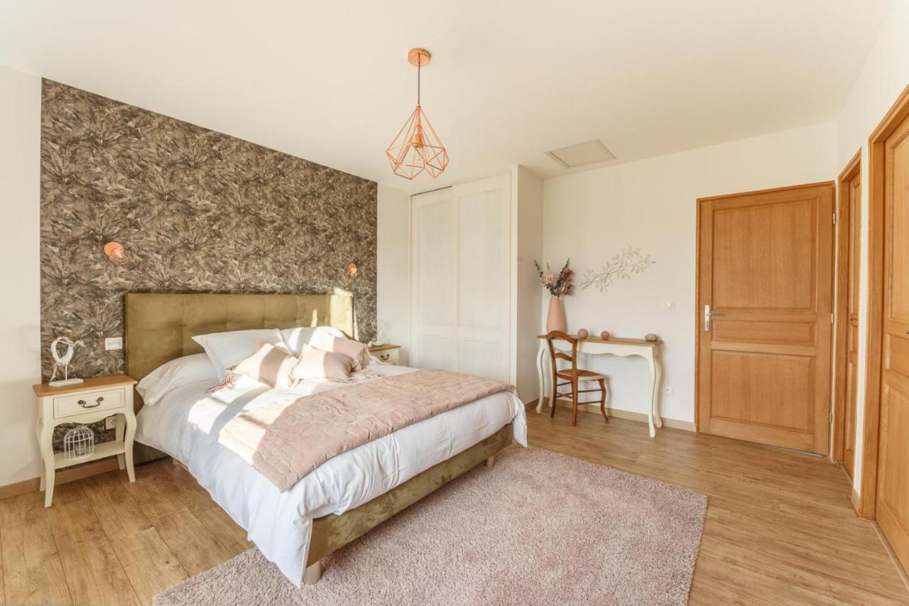 Gite Et Chambres D'Hotes - La Maison Du Grand Bossieu エクステリア 写真
